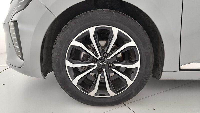 Usado Renault Clio V Techno 100 CV (73 kW) 2025 Gris Berlina