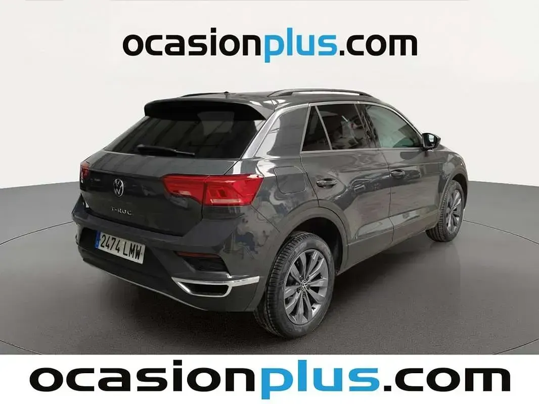 Usado VW T-Roc Advance 110 CV (80 kW) 2021 Gris SUV