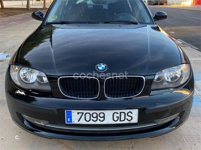 Negro Usado 2008 BMW 118 Utilitario | 7000 € (Precio justo) - Imagen 1/4