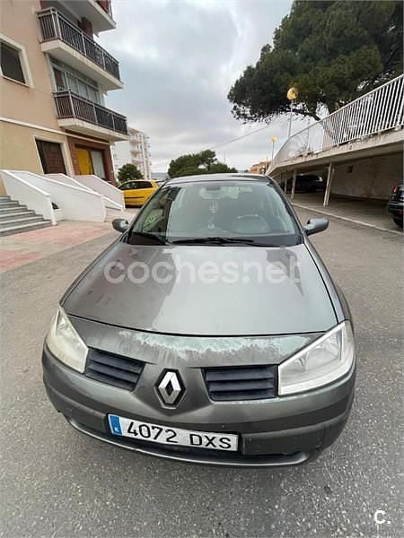Usado Renault Mégane II 105 CV (77 kW) 2006 Negro Berlina