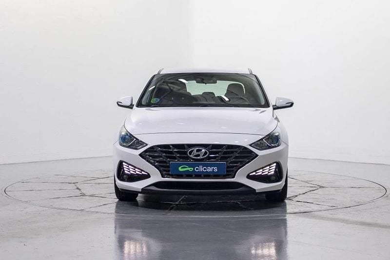Usado Hyundai i30 120 CV (88 kW) 2021 Blanco Utilitario