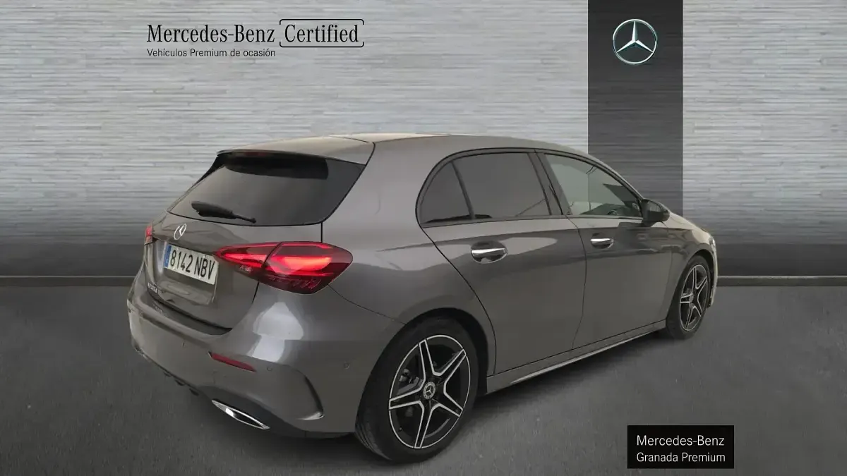 Usado Mercedes A200 150 CV (110 kW) 2025 Gris Berlina