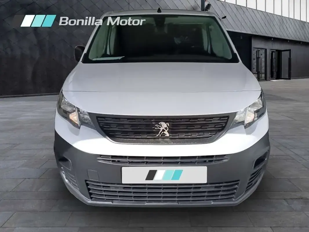 Usado Peugeot Partner 102 CV (75 kW) 2024 Blanco Monovolumen