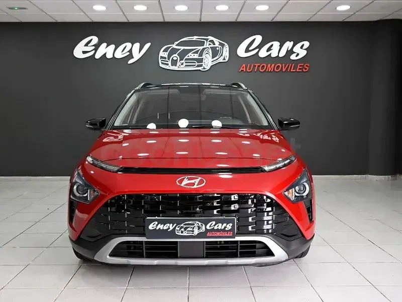 Usado Hyundai Bayon 100 CV (73 kW) 2023 Rojo SUV