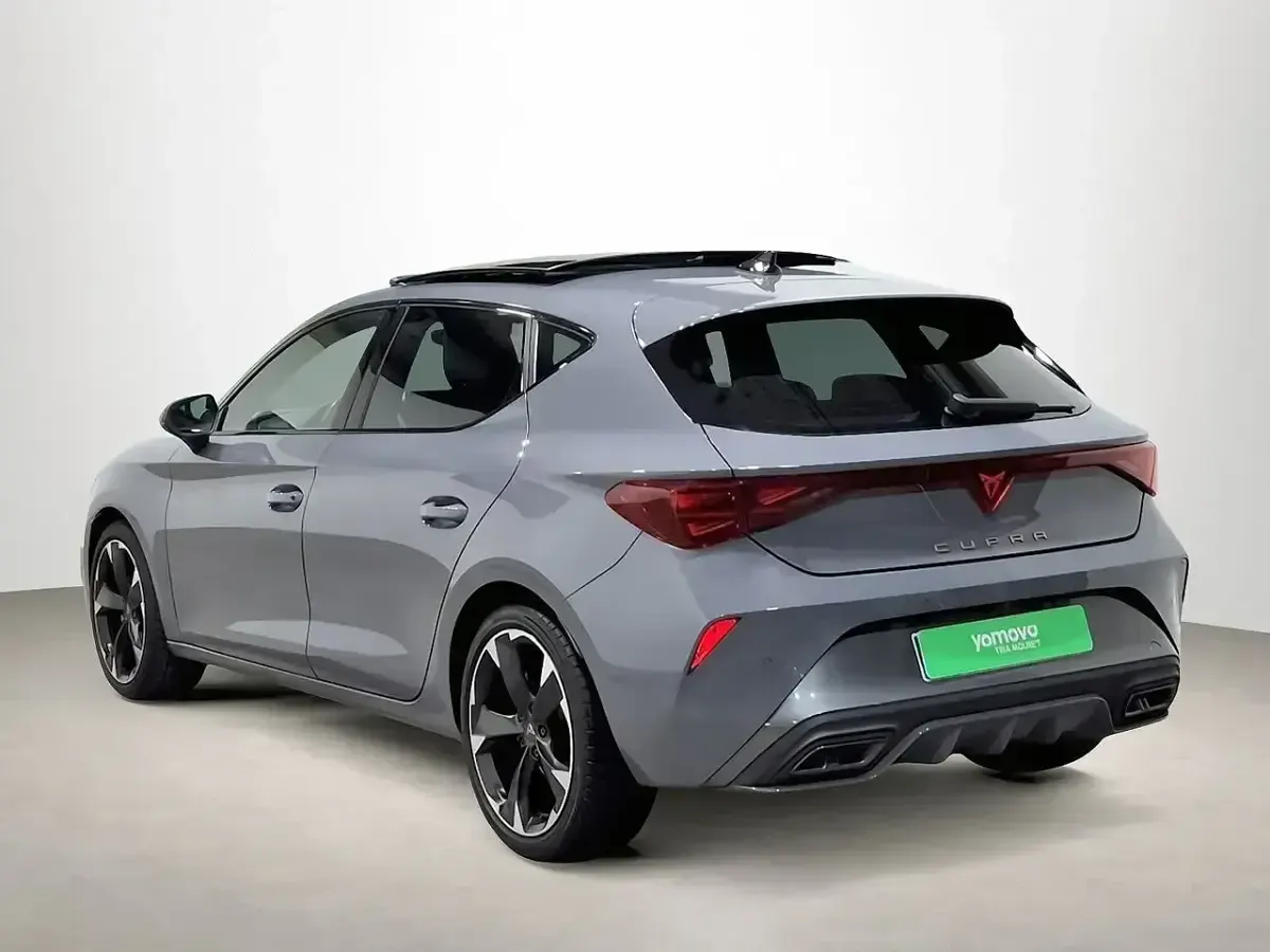 Usado Cupra Leon 150 CV (110 kW) 2024 Gris Utilitario