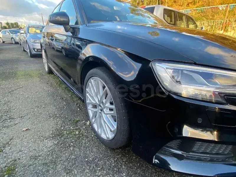 Usado Audi A3 150 HP (110 kW) 2018 Preto Sedan