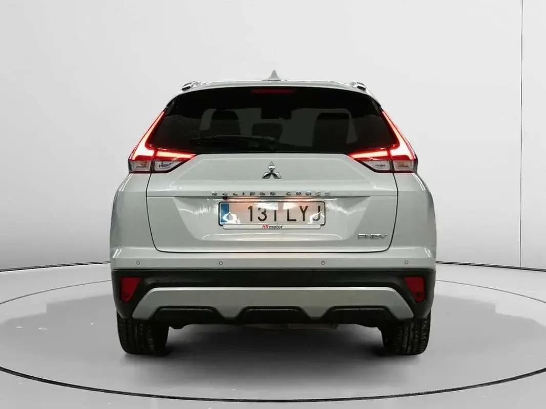 Usado Mitsubishi Eclipse Cross 188 CV (138 kW) 2022 Blanco SUV