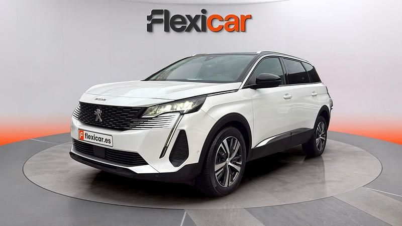 Usado Peugeot 5008 Allure 131 CV (96 kW) 2021 Blanco Monovolumen