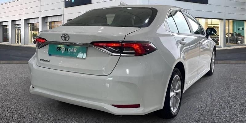 Usado Toyota Corolla Sol 110 CV (80 kW) 2022 Blanco