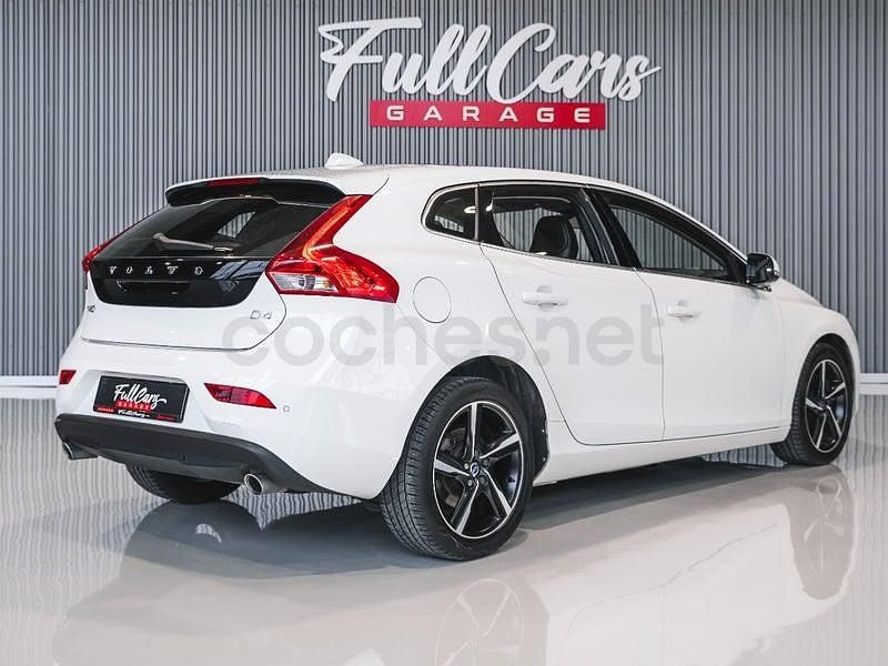 Usado Volvo V40 Summum 190 CV (139 kW) 2014 Blanco Berlina