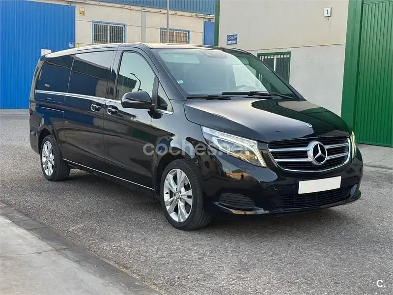 Usado Mercedes V250 190 CV (139 kW) 2018 Negro Monovolumen