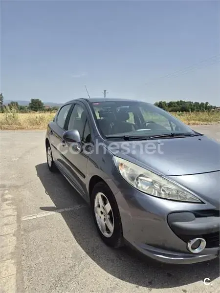 Usado Peugeot 207 95 CV (69 kW) 2008 Gris / plata Berlina