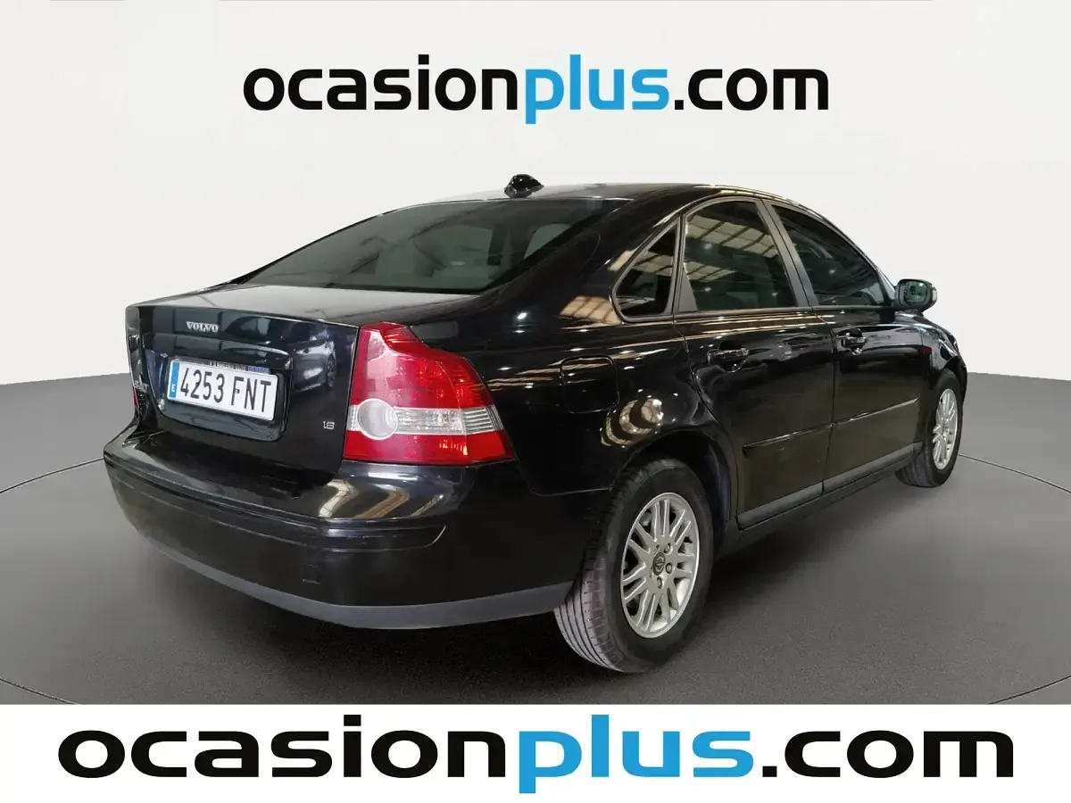 Usado Volvo S40 Momentum 125 CV (91 kW) 2007 Negro Berlina