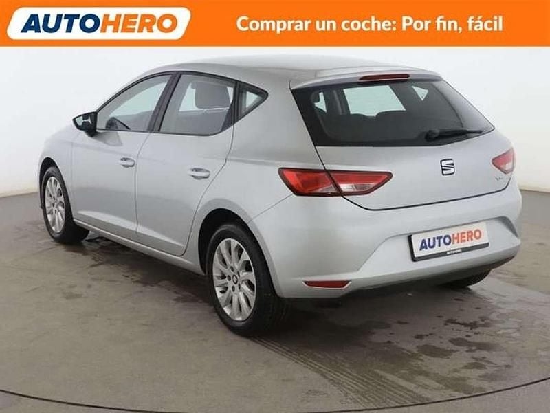 Usado Seat Leon Style 110 CV (80 kW) 2015 Gris Berlina