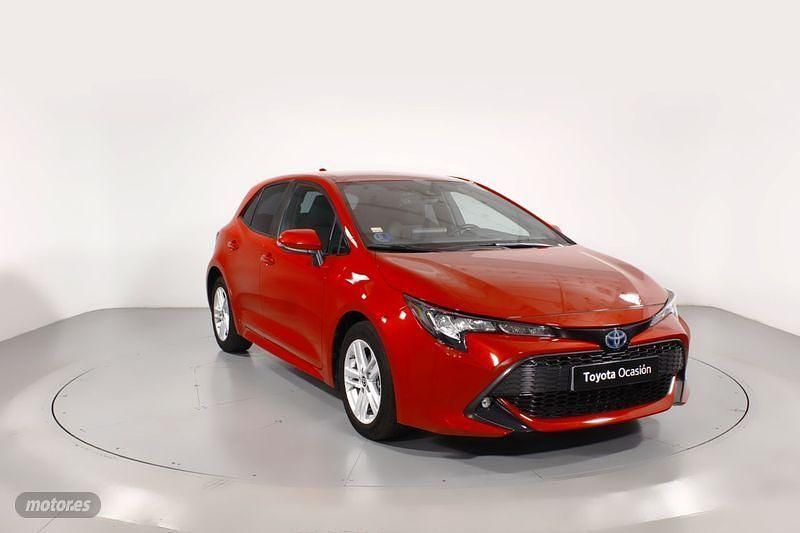 Rojo Usado 2023 Toyota Corolla Active Berlina | 23.700 € (Precio justo) - Imagen 1/4