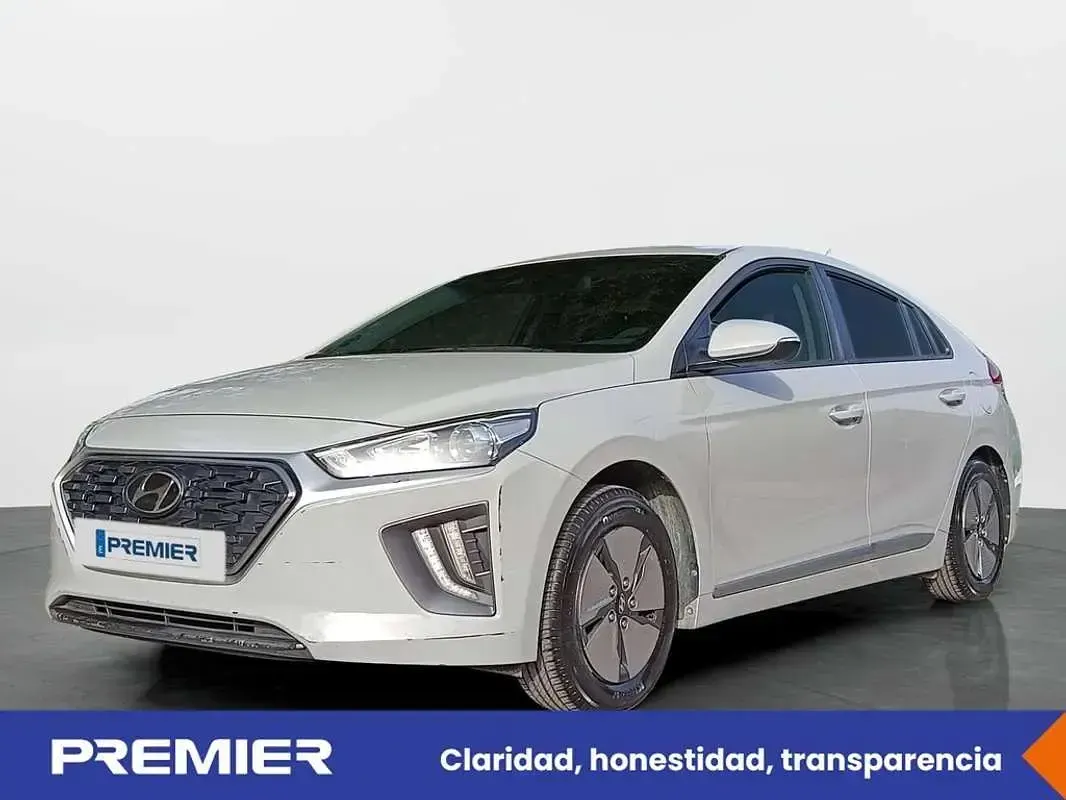 Usado Hyundai Ioniq 141 CV (103 kW) 2022 Gris Utilitario