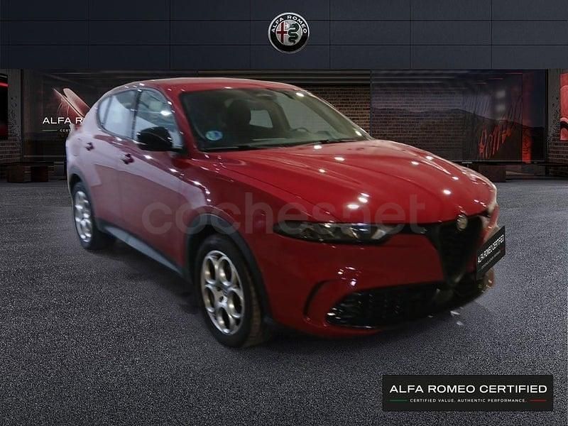 Usado Alfa Romeo Tonale Sprint 130 CV (95 kW) 2023 Rojo SUV