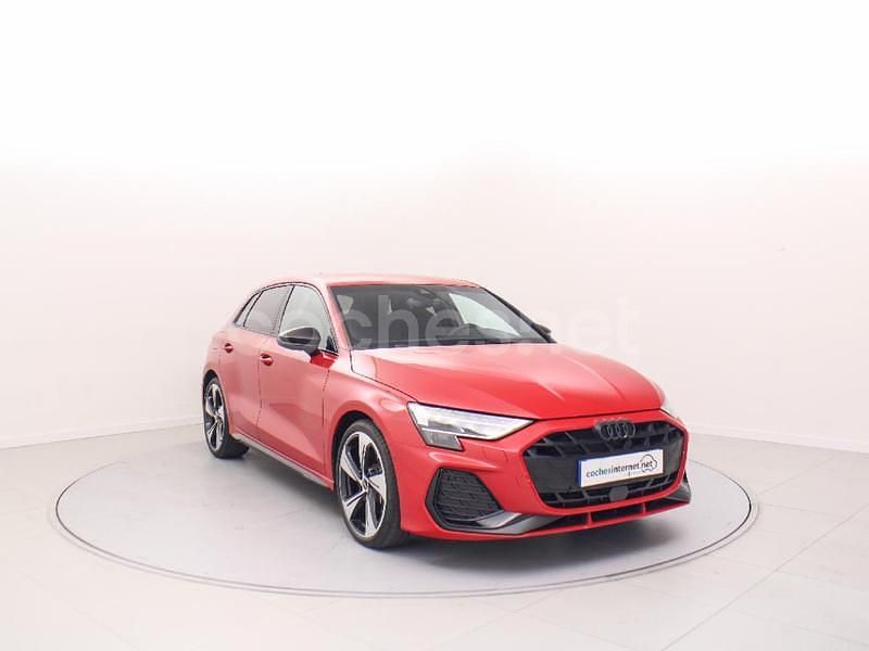 Rojo Nuevo 2025 Audi A3 Sportback S-Line Berlina | 44.500 € - Imagen 1/4