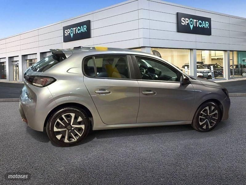 Usado Peugeot 208 Active 102 CV (75 kW) 2024 Gris Utilitario