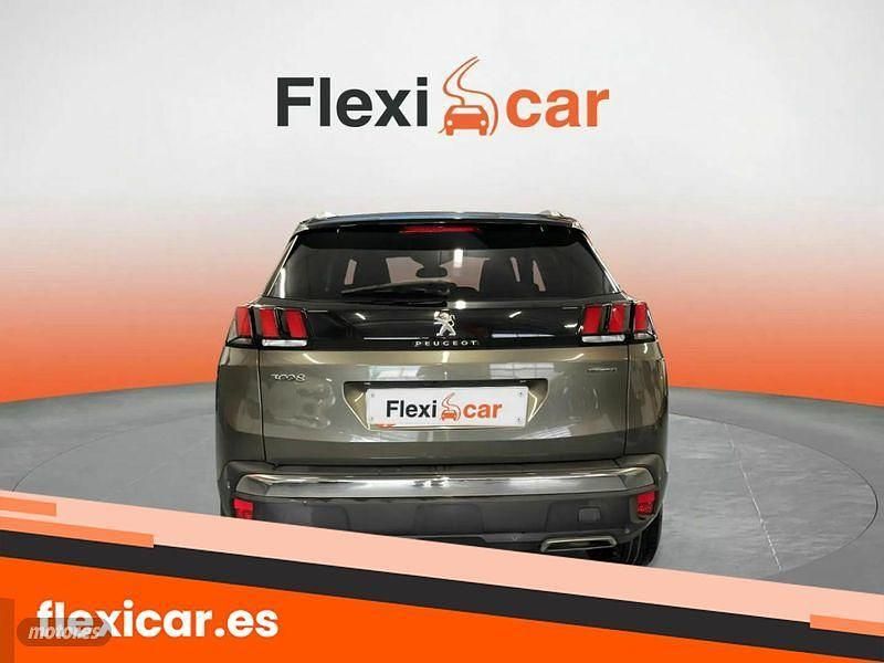 Usado Peugeot 3008 GT-line 130 CV (95 kW) 2019 Verde SUV