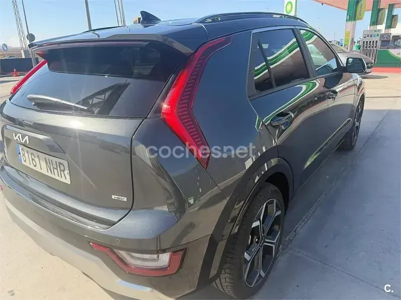 Usado Kia Niro 129 CV (94 kW) 2025 Negro SUV