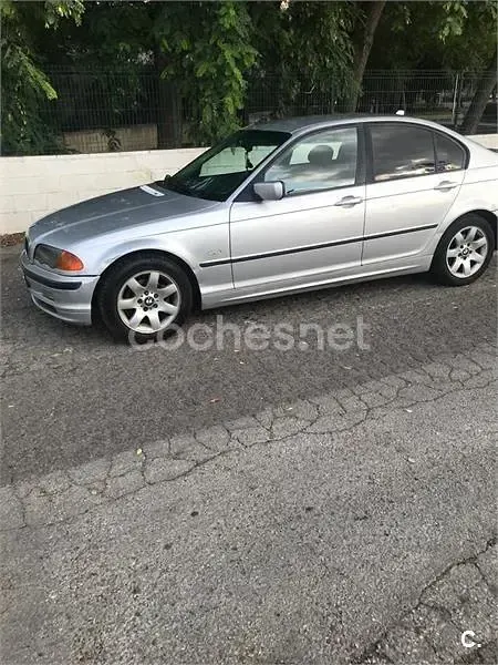 Usado BMW 320 136 CV (100 kW) 2000 Gris / plata Berlina