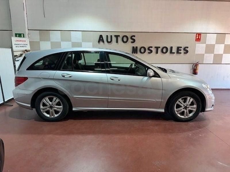 Usado Mercedes R350 272 CV (200 kW) 2009 Gris / plata Monovolumen