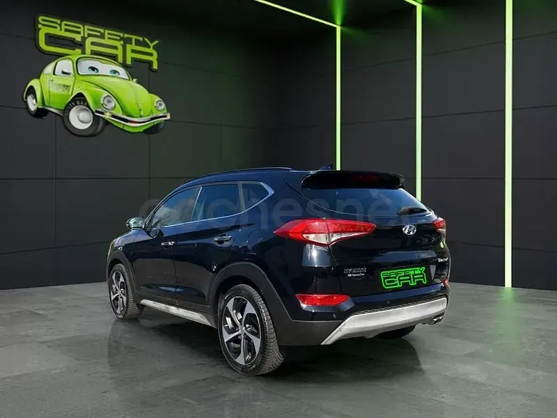 Usado Hyundai Tucson 136 CV (100 kW) 2017 Negro SUV