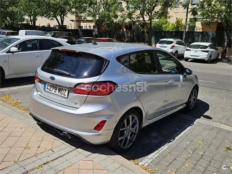 Usado Ford Fiesta ST-Line 125 CV (91 kW) 2023 Blanco Utilitario