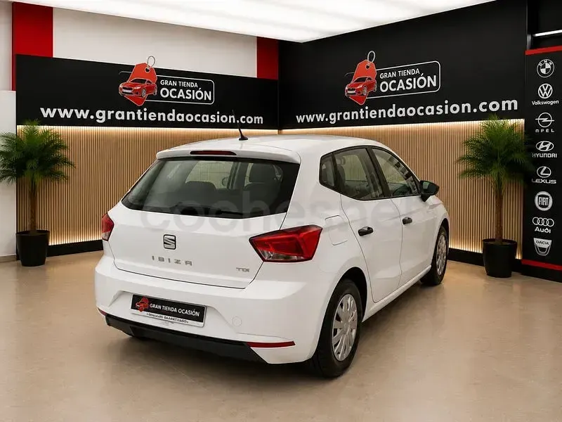Usado Seat Ibiza Reference 90 CV (66 kW) 2021 Blanco Utilitario