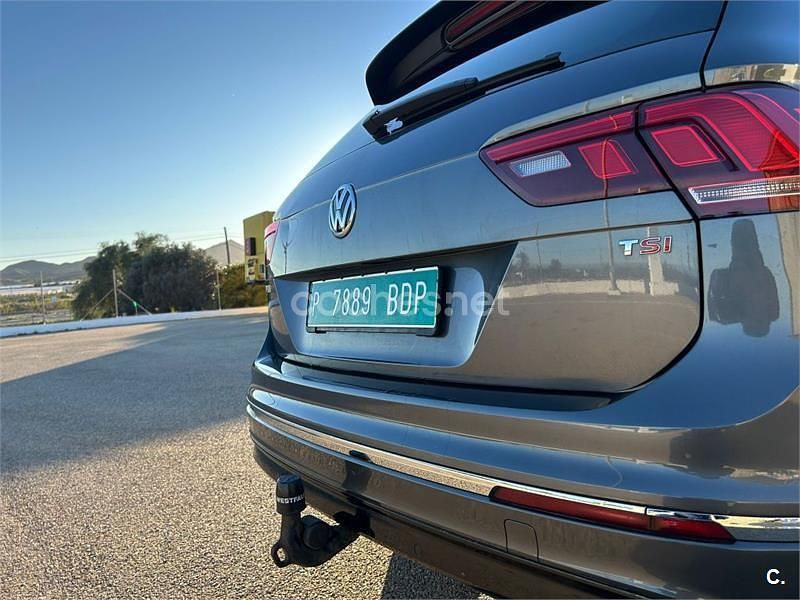 Usado VW Tiguan Advance 150 CV (110 kW) 2017 Gris / plata SUV