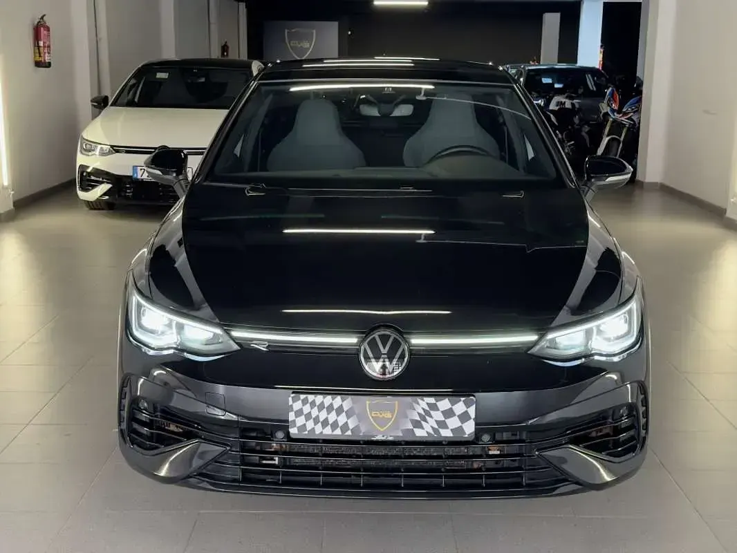 Usado VW Golf VIII R 333 CV (244 kW) 2024 Negro Utilitario