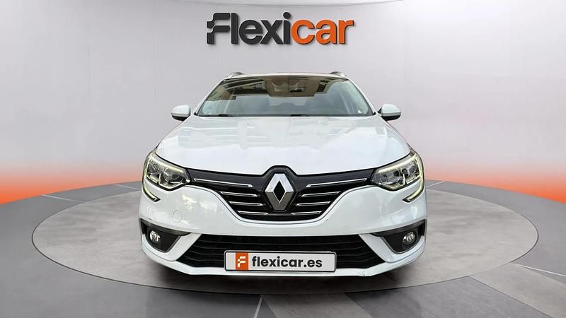 Usado Renault Mégane GrandTour Zen 140 CV (102 kW) 2019 Blanco Familiar