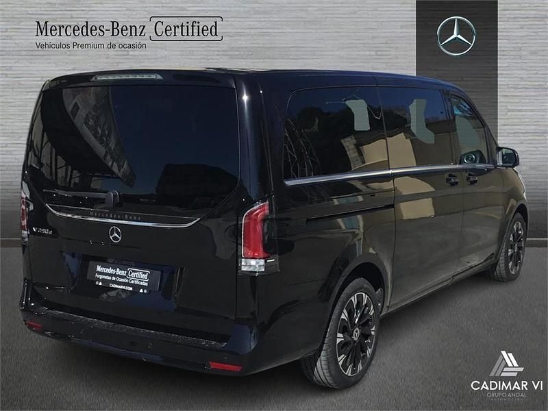 Usado Mercedes V250 Avantgarde 190 CV (139 kW) 2025 Negro Monovolumen
