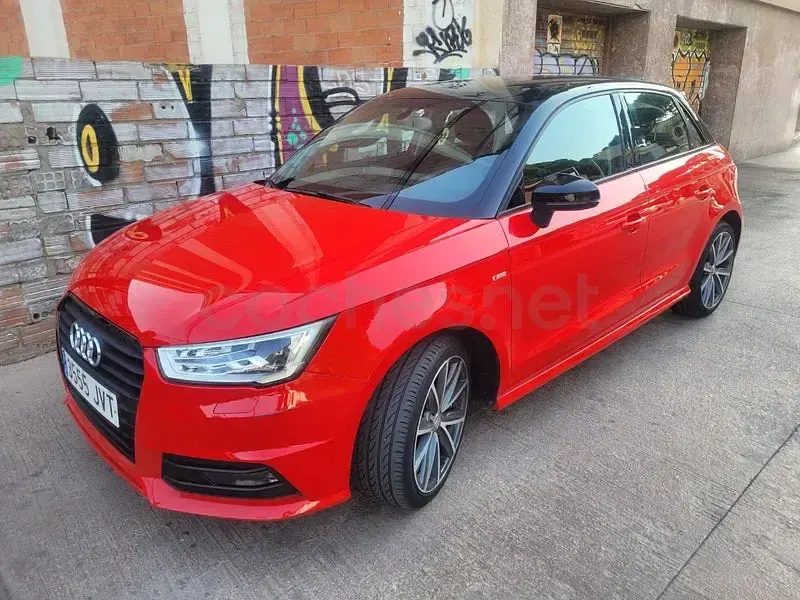 Usado Audi A1 Sportback Attraction 90 CV (66 kW) 2016 Rojo Utilitario