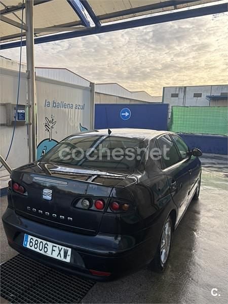 Usado Seat Cordoba Reference 70 CV (51 kW) 2007 Negro Berlina