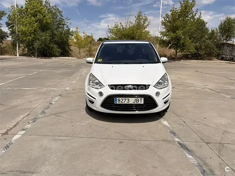 Usado Ford S-MAX Titanium 140 CV (102 kW) 2014 Blanco Monovolumen