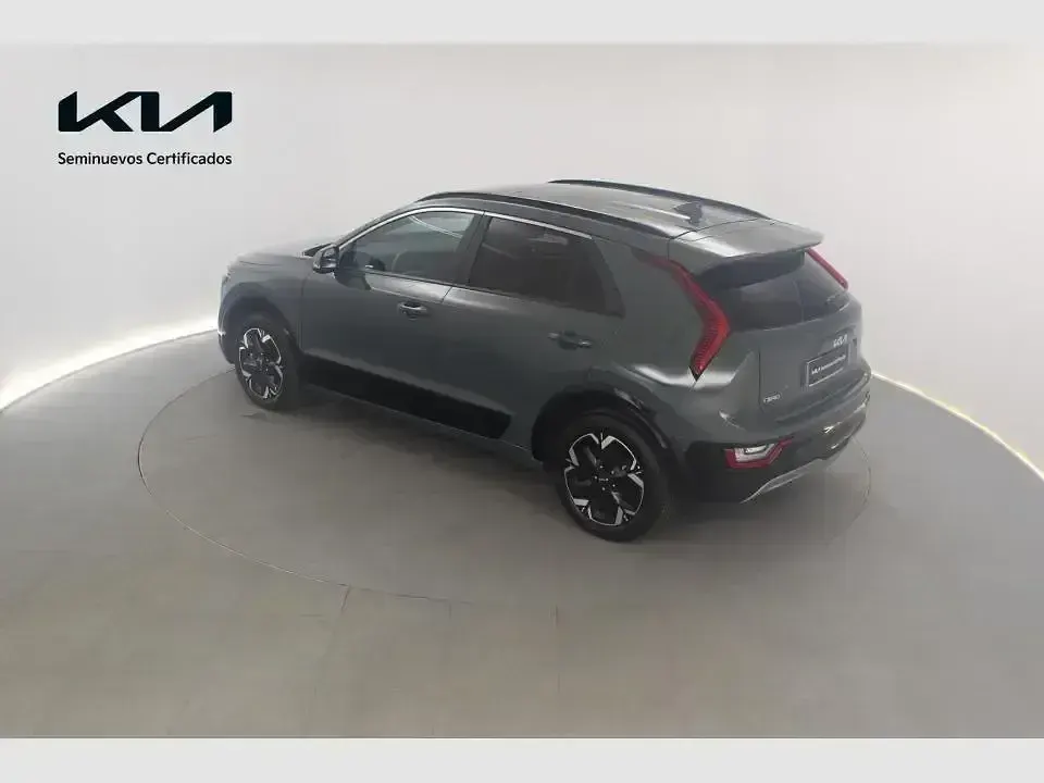 Usado Kia e-Niro 150 kW (204 CV) 2024 Verde SUV
