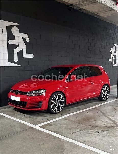 Usado VW Golf VII GTI 220 CV (161 kW) 2016 Rojo Berlina
