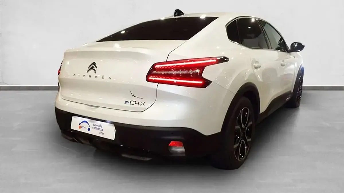 Nuevo Citroën e-C4 Shine 100 kW (136 CV) 2025 Berlina