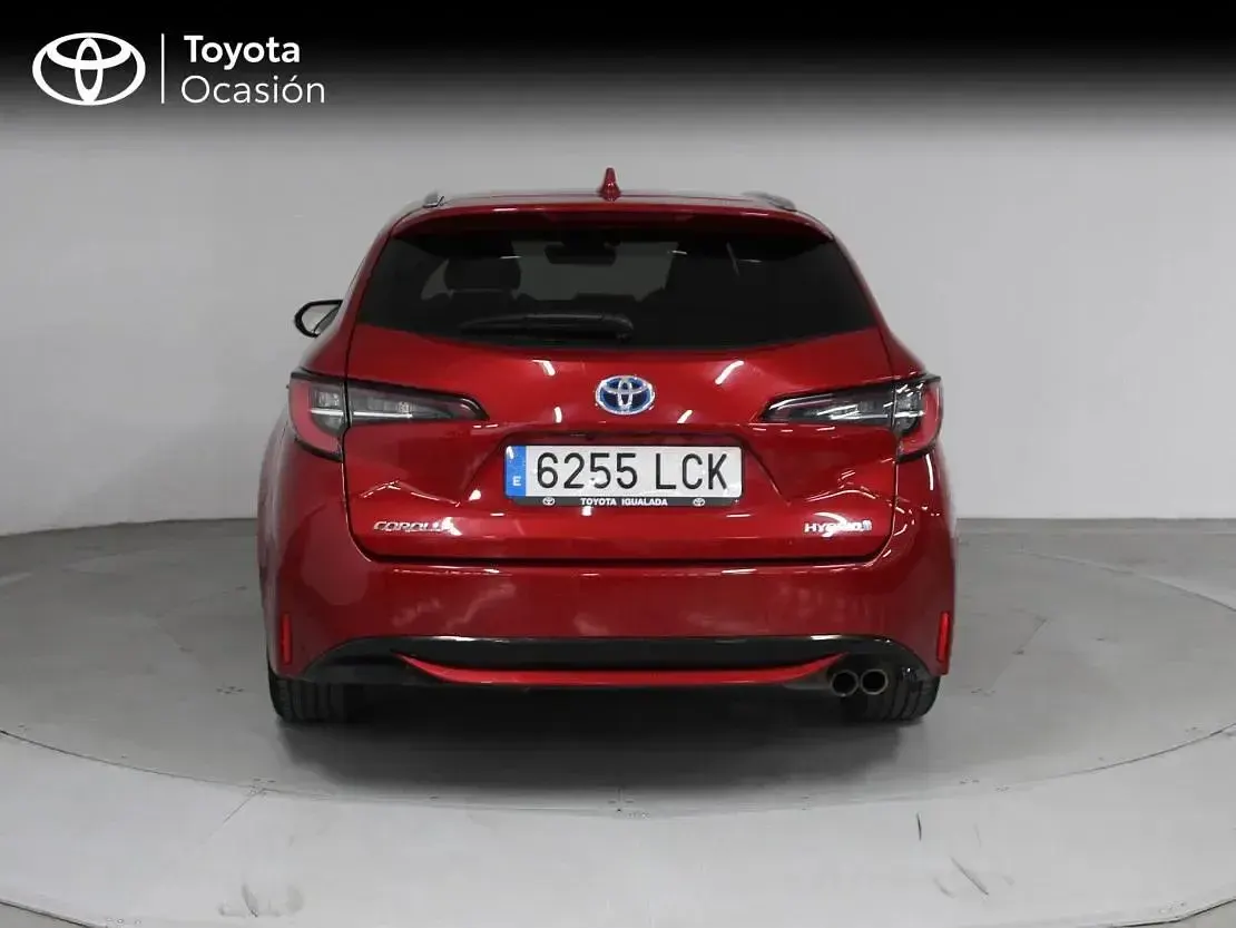 Usado Toyota Corolla Sport 180 CV (132 kW) 2019 Rojo emocion Familiar