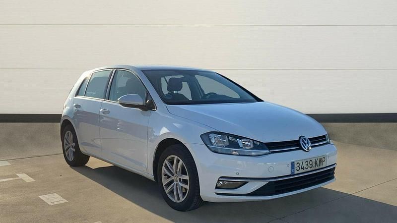 Usado VW Golf VII Advance 115 CV (84 kW) 2019 Blanco Berlina