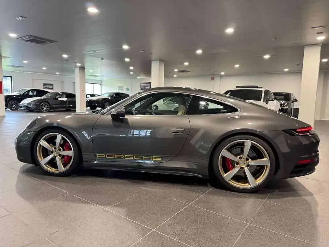 Usado Porsche 911 Carrera S 450 CV (330 kW) 2021 Gris Coupe