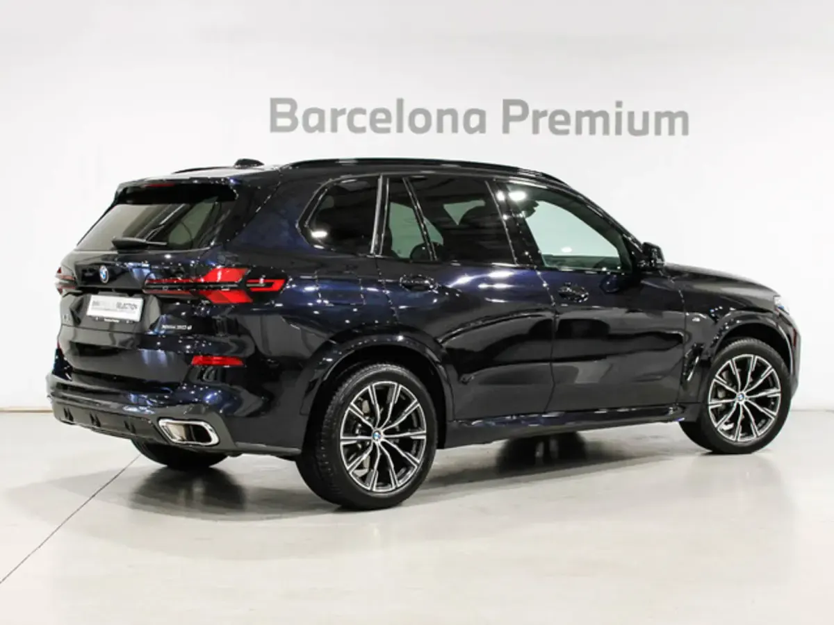 Usado BMW X5 Comfort Edition 298 CV (219 kW) 2025 Negro SUV