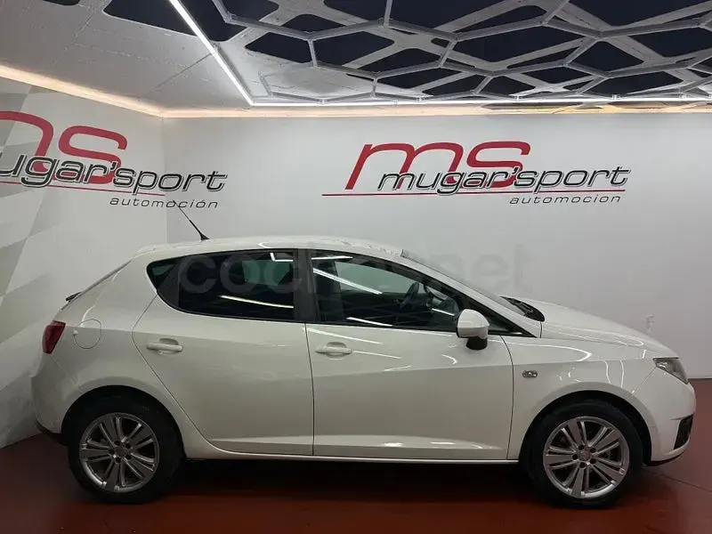 Usado Seat Ibiza Style 90 CV (66 kW) 2011 Blanco Berlina
