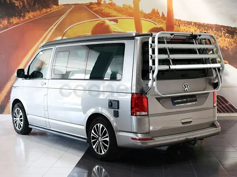 Usado VW California Beach 204 CV (150 kW) 2023 Gris / plata Van