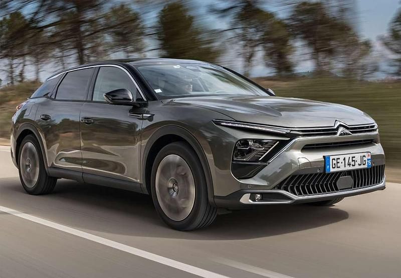 Usado Citroën C5 X Feel 224 CV (164 kW) 2022 Gris Familiar