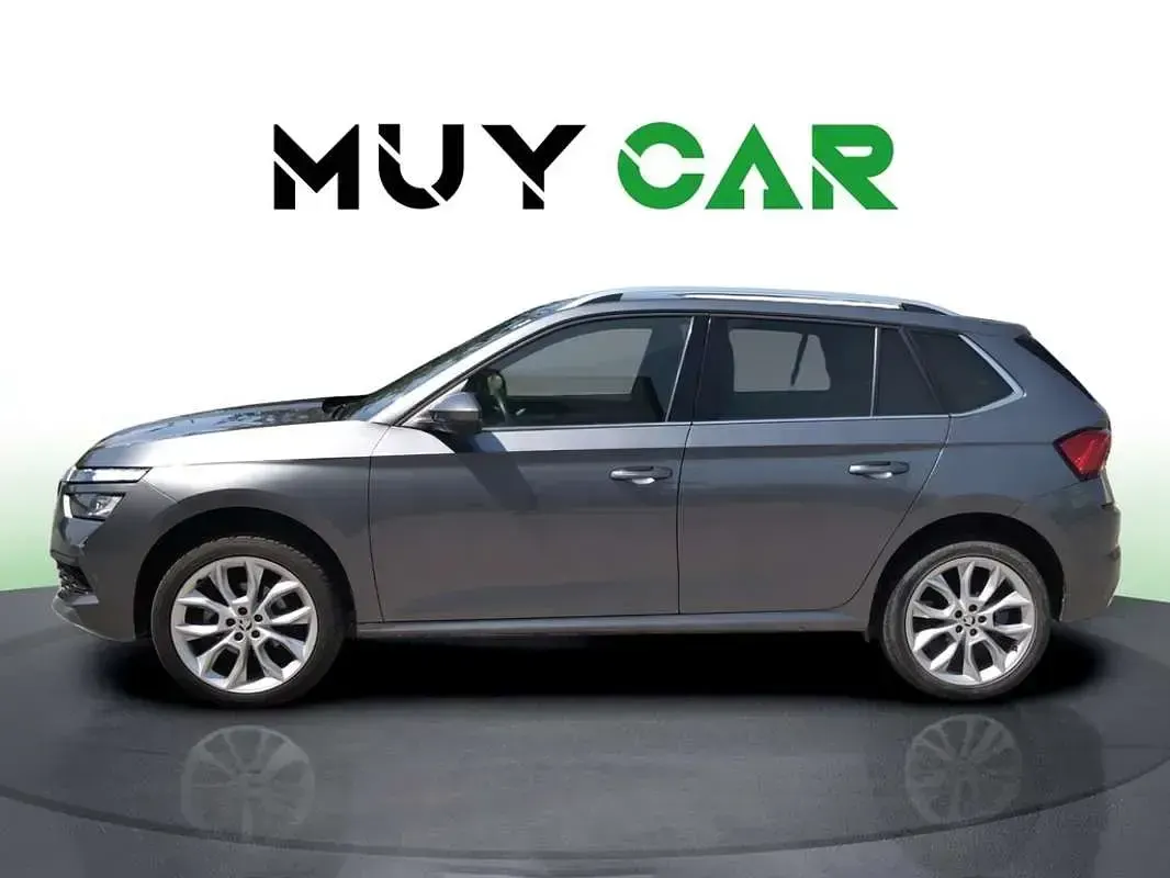 Usado Skoda Kamiq Ambition 110 CV (80 kW) 2023 Blanco SUV