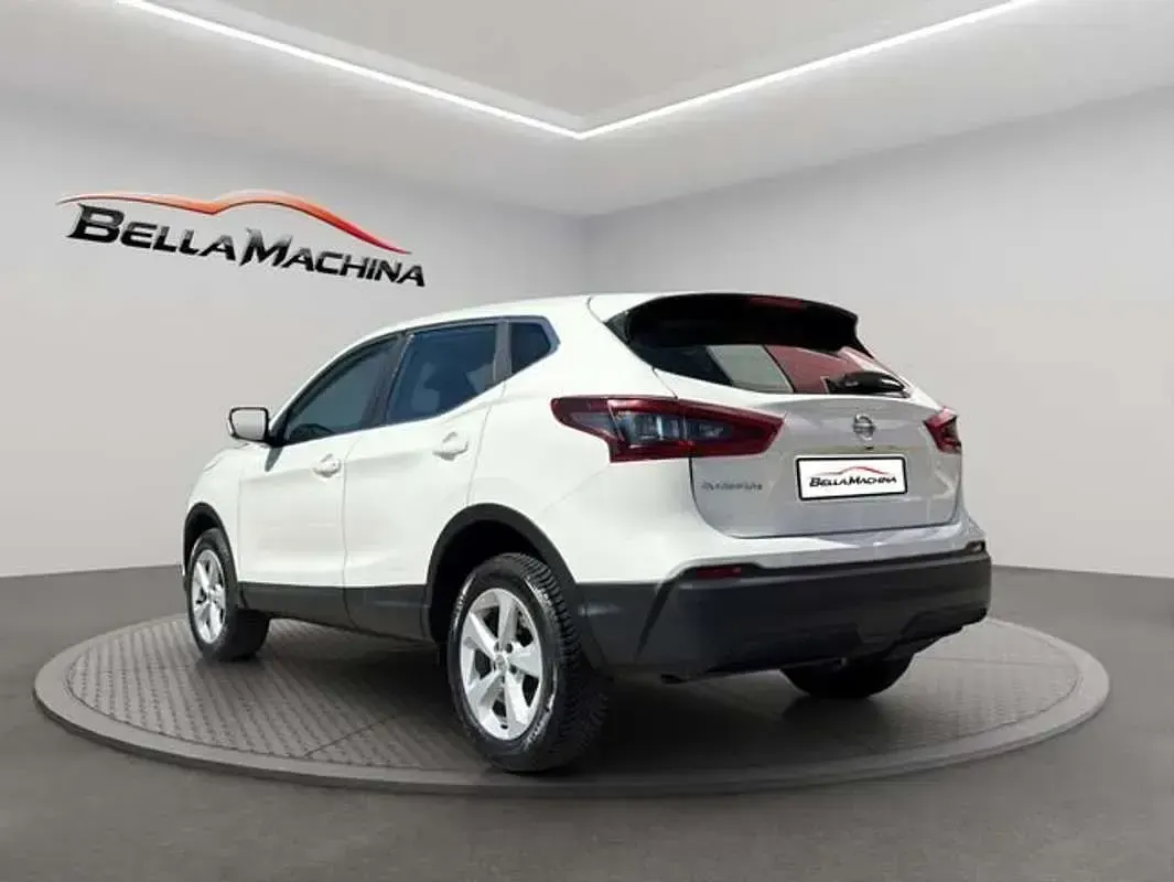 Usado Nissan Qashqai Acenta 116 CV (85 kW) 2021 Blanco SUV