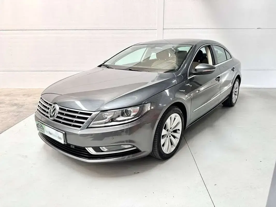 Usado VW CC 150 CV (110 kW) 2016 Gris Berlina